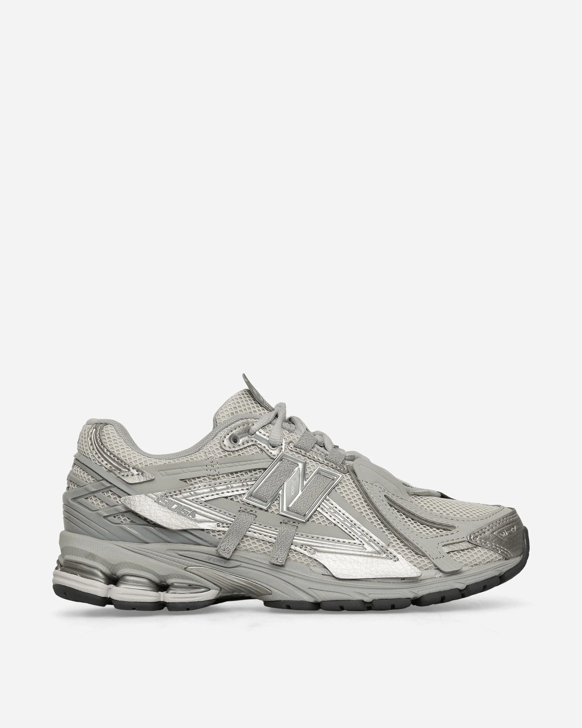 1906A Sneakers Concrete / Silver Metallic / Brighton Grey