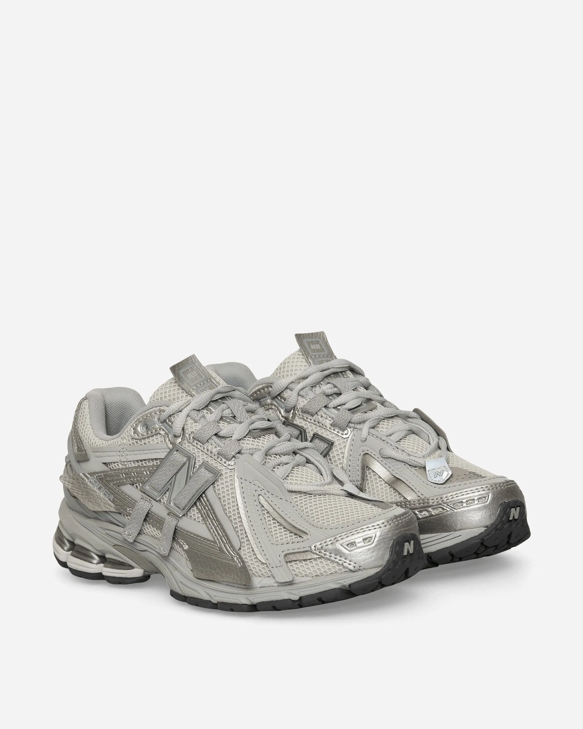 1906A Sneakers Concrete / Silver Metallic / Brighton Grey