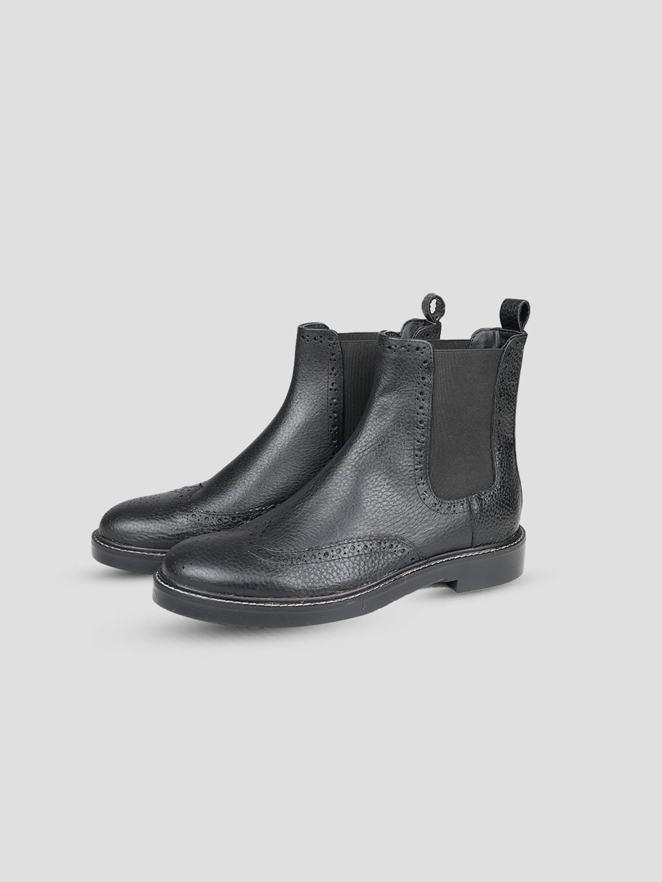 Ezok Men’s Leather Chelsea Boots - Classic & Stylish