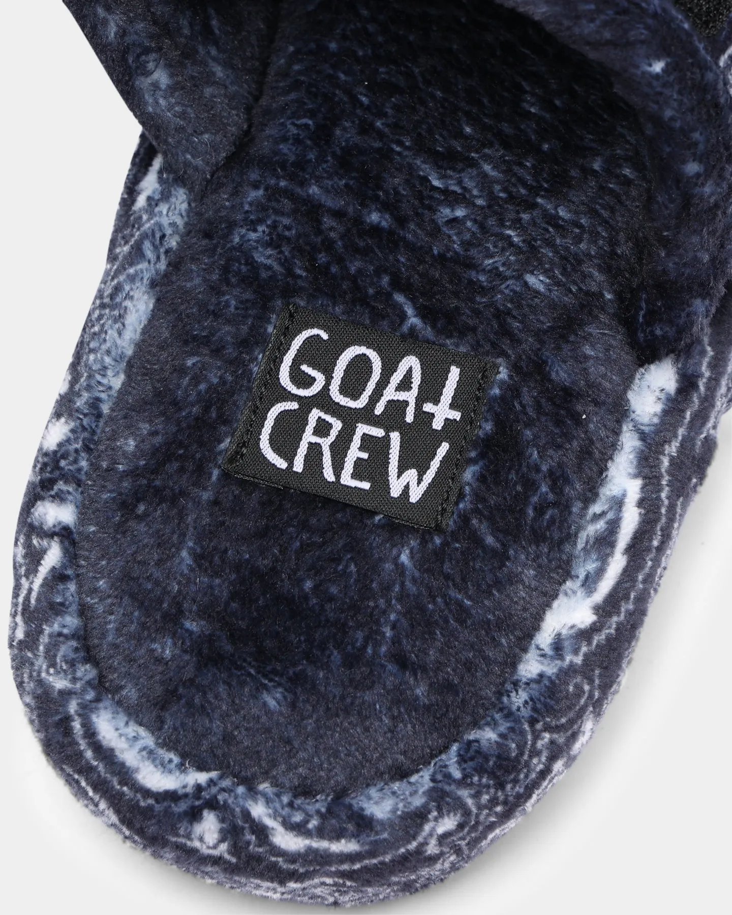 Goat Crew Velcro Paisley Bandana Slipper Navy/White