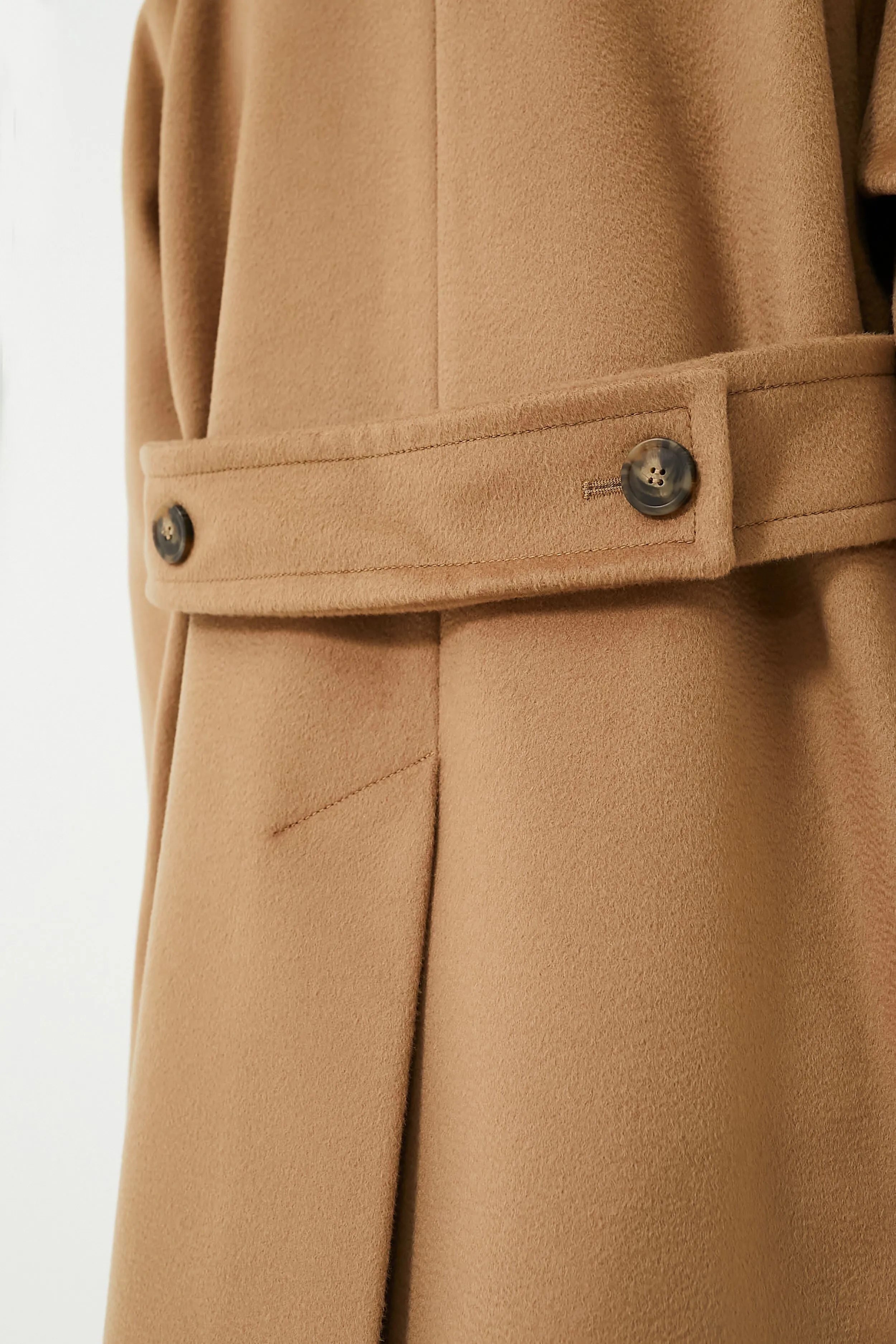 Hazelnut Novella Coat