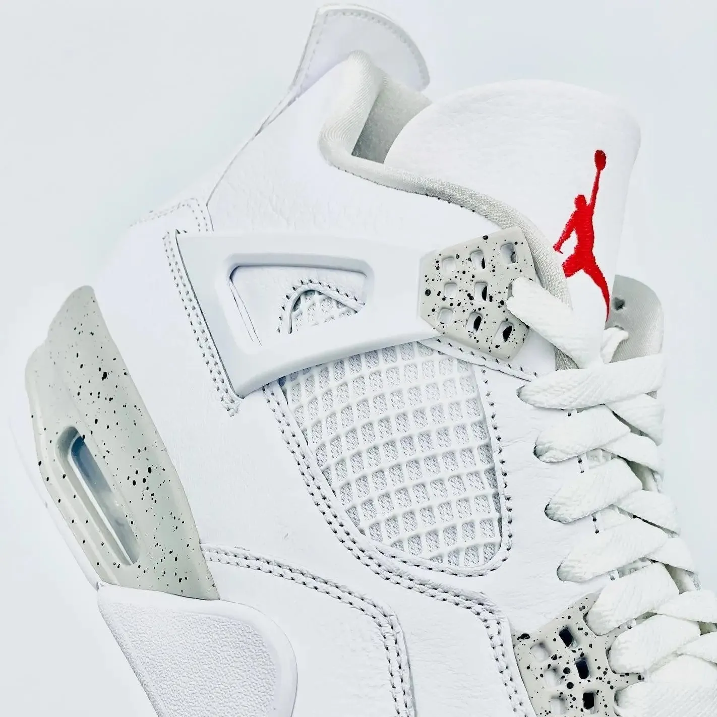 Jordan 4 Retro White Oreo