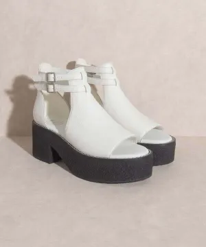 OASIS SOCIETY Elizabeth - White Platform Strapped Open Toe Sandals