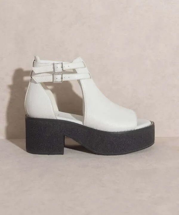 OASIS SOCIETY Elizabeth - White Platform Strapped Open Toe Sandals