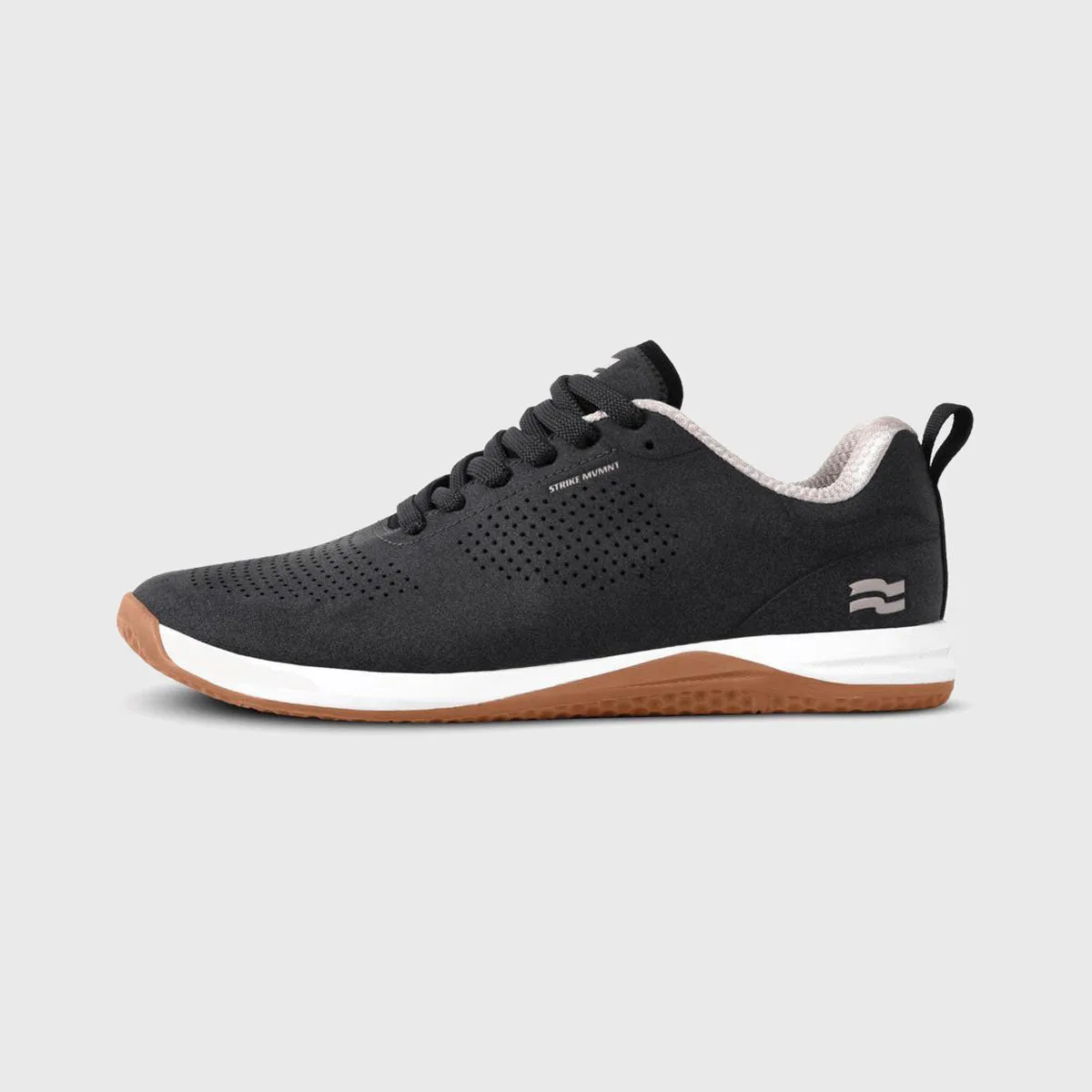 STRIKE MVMNT - SUEZE TRAINER - MATTE BLACK/GUM