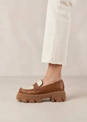 Trailblazer Bicolor Tan Cream Leather Loafers